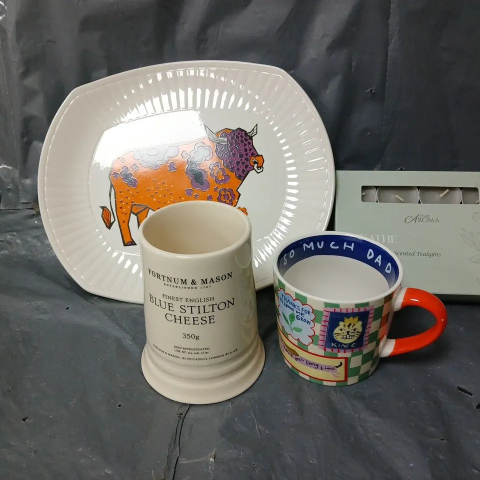 4 ASSORTED ITEMS TO INCLUDE ENGLISH IRONSTONE BEEFEATER PLATE, FORTNUM & MASON CERAMIC JAR, ELEANOR BOWMER MUG, SCENTED TEALIGHTS - COLLECTION ONLY