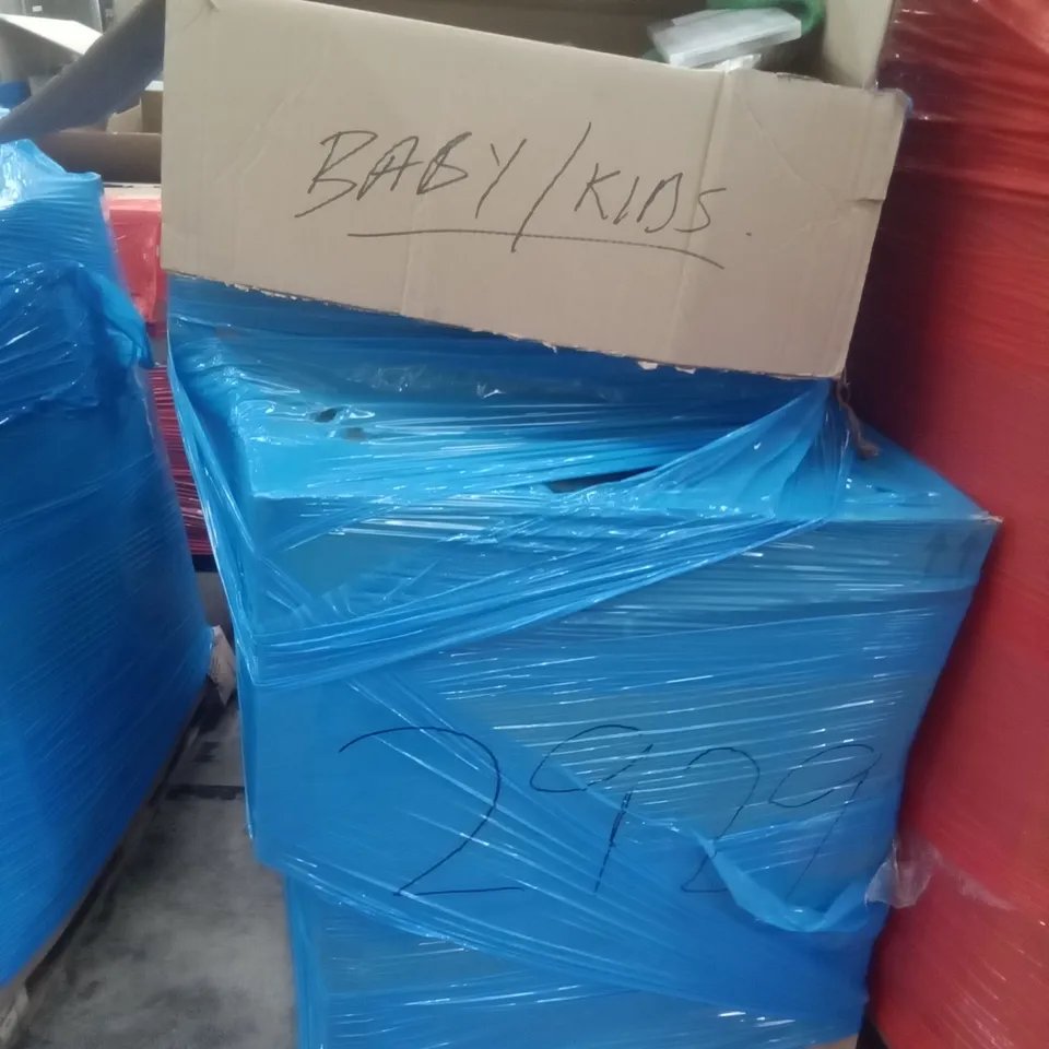 PALLET OF ASSORTED ITEMS INCLUDING BUBBLES SET, FITTED SHEET MATTRESS PROTECTOR, RUBBER BANDS, DIY PUZZLE DINOSAUR TRUCK, COLOURING PENCILS, MULTIFUNCTIONAL DRAWING RULER