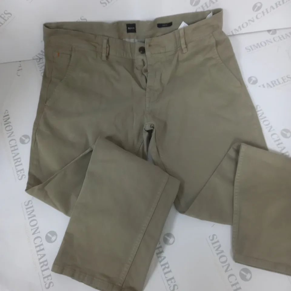 HUGO BOSS SLIM FIT TROUSERS - UK 36/30