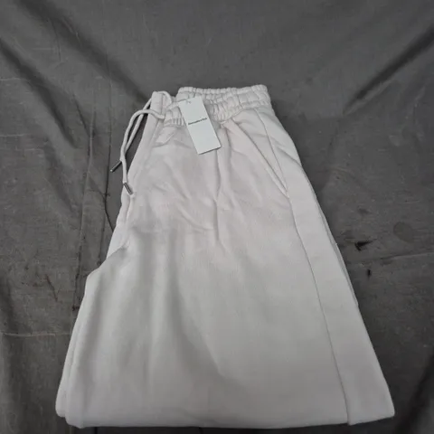 ABERCROMBIE & FITCH WHITE DRAWSTRING SHORTS – XS 