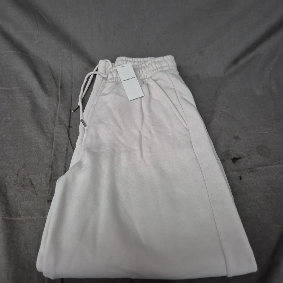 ABERCROMBIE & FITCH WHITE DRAWSTRING SHORTS – XS 
