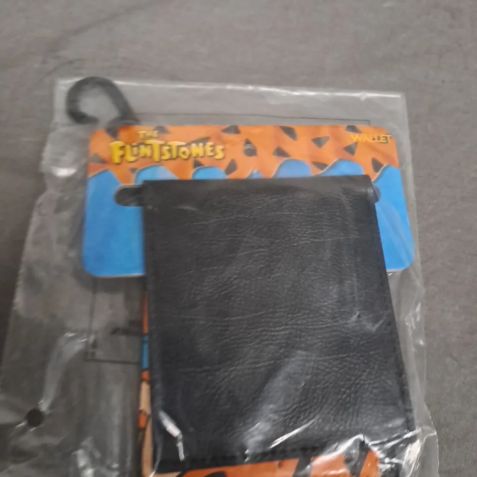 BOX OF APPROXIMATELY 30 PACKS OF THE FLINTSTONES WALLETS - COLLECTION ONLY