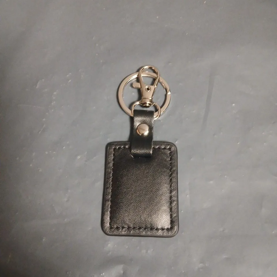 Anthony James Key Ring – Black Leather Square Tag 