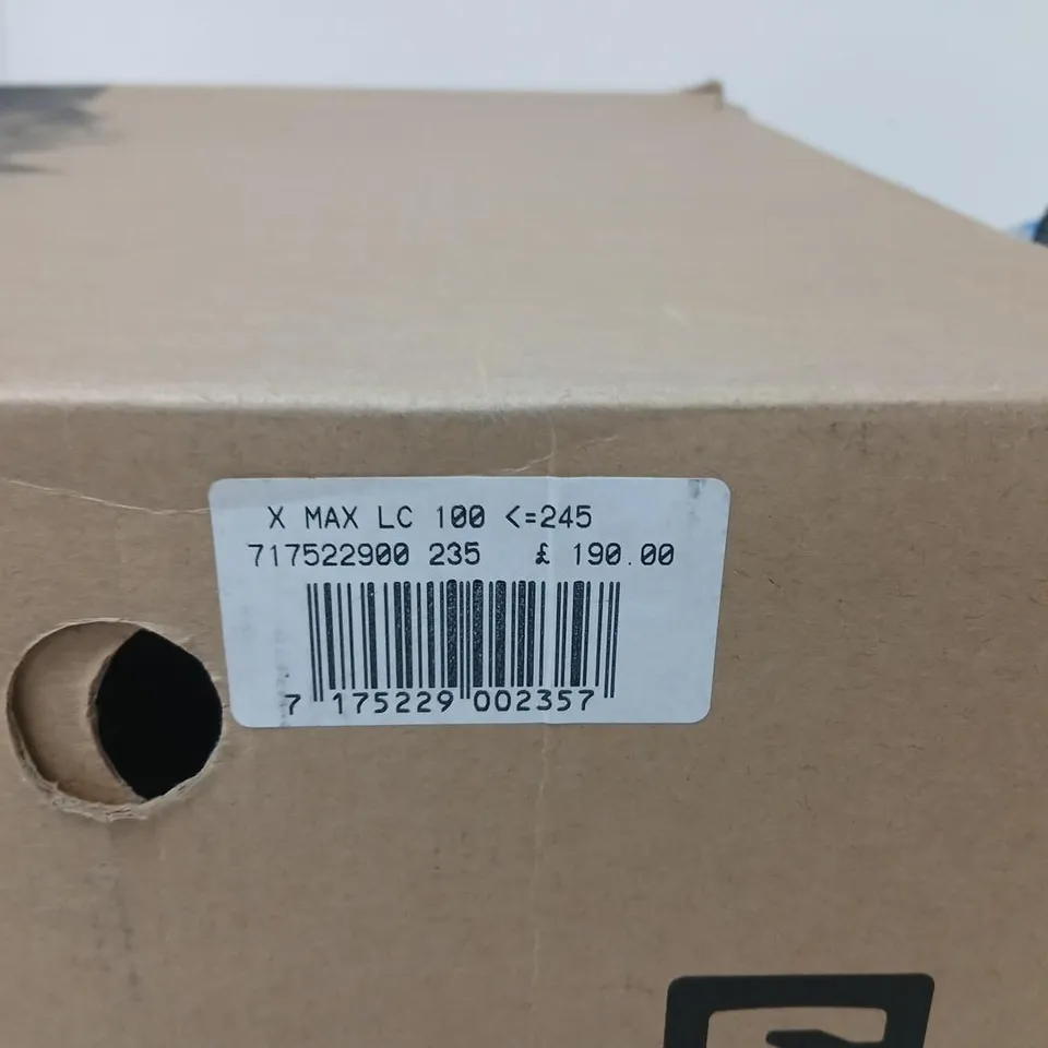 SALOMON X MAX LC 100 SKI BOOTS – SIZE 23.5 (WHITE WITH YELLOW)