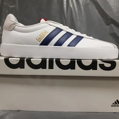 BOXED PAIR OF ADIDAS VL COURT 3.0 SHOES IN WHITE/NAVY SIZE UK 10