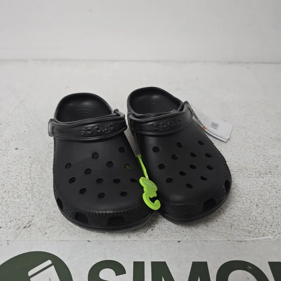 CROCS CLASSIC BLACK CLOGS – UK 4 