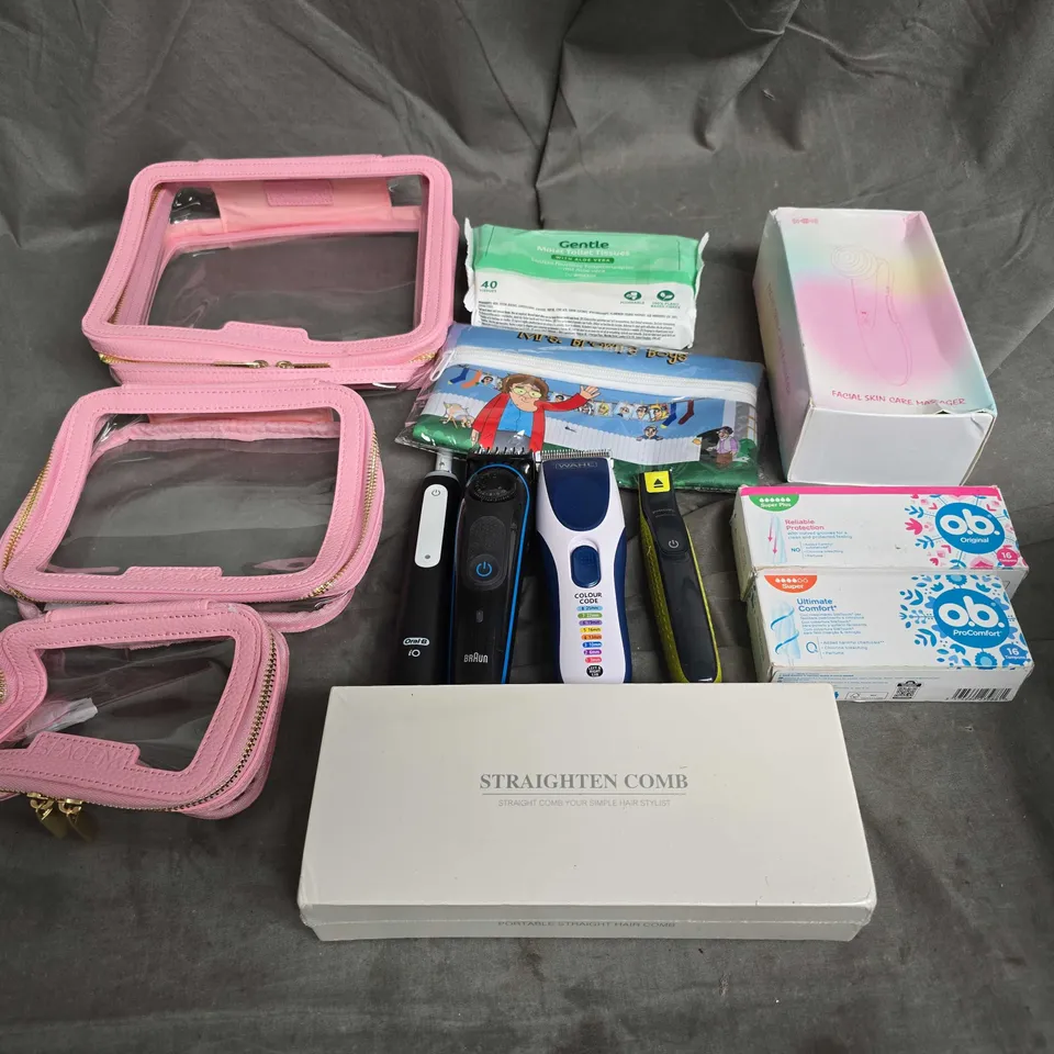 APPROXIMATELY 12 ASSORTED HEALTH & BEAUTY PRODUCTS TO INCLUDE SHAVERS, MAKEUP ORGANISERS, AND STRAIGHTEN COMB ETC.