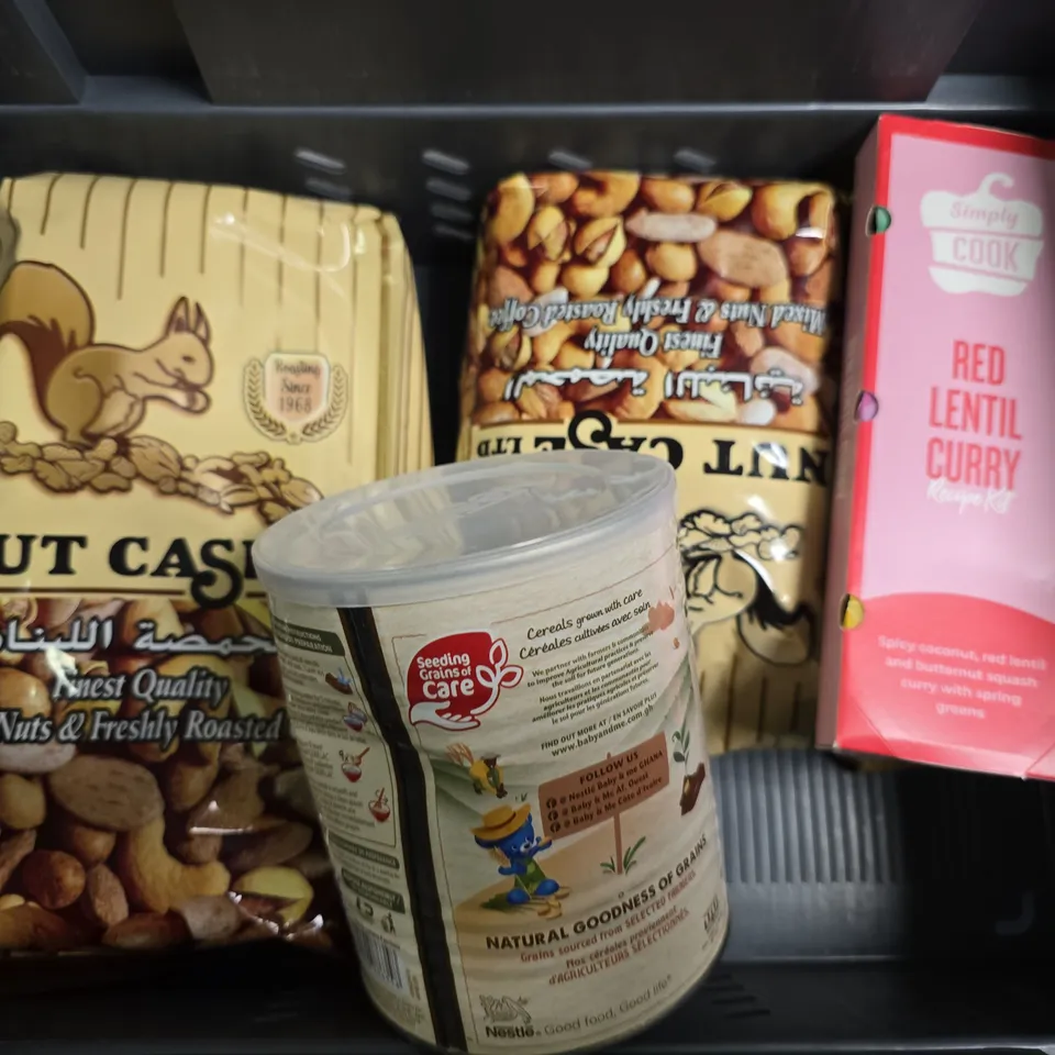 APPROXIMATELY 7 ASSORTED FOOD & DRINK ITEMS TO INCLUDE - NESTLE CERELAC MAIZE WITH MILK , GRIND HOUSE BLEND GROUND , MONIN LYCHEE ETC