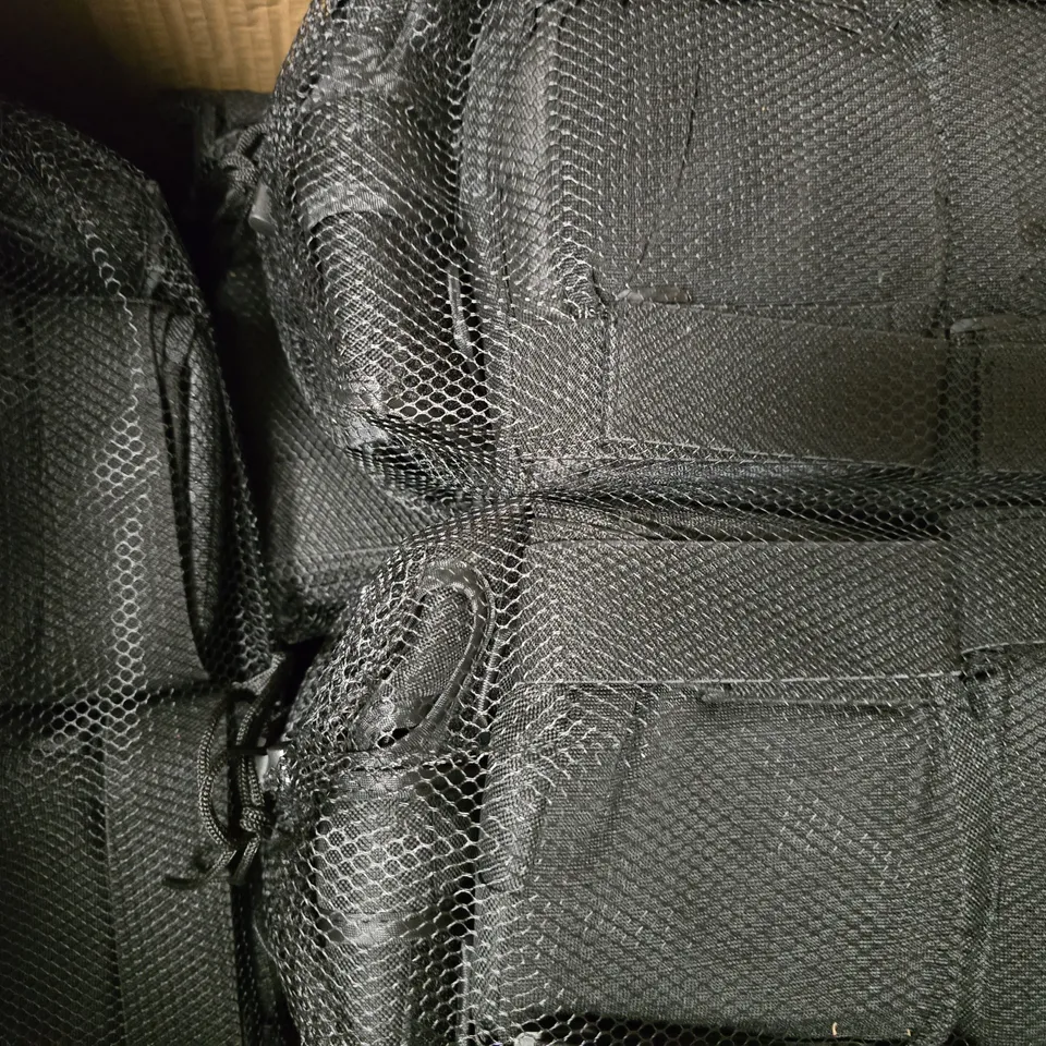 BOX OF APPROXIMATELY 10 MESH BAGS TO CONTAIN UNBRANDED PROTECTIVE PADS IN BLACK - SIZES MAY VARY