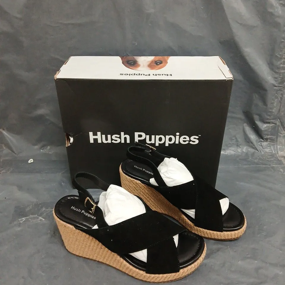 BOXED PAIR OF HUSH PUPPIES PERRIE WEDGE SANDALS BLACK UK 5 