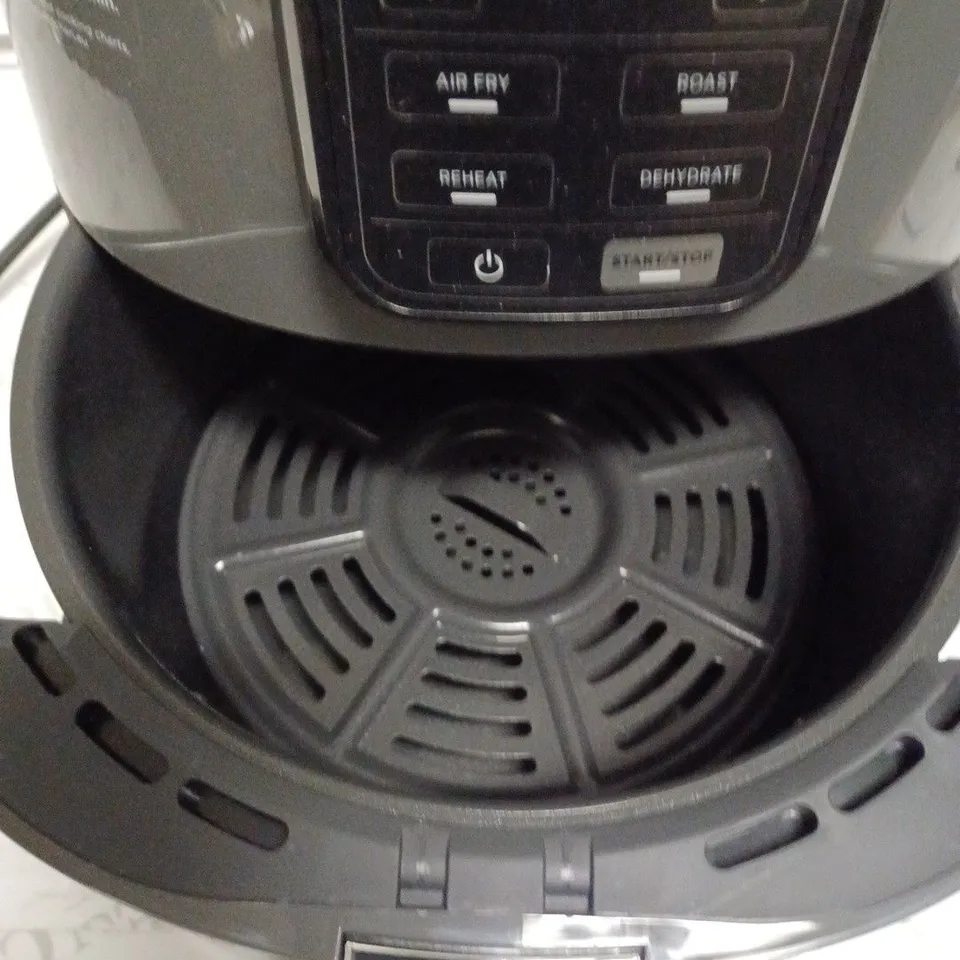 NINJA AIR FRYER 3.8L AF100UK