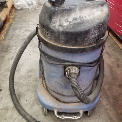 NUMATIC WVD900-2 PROFESSIONAL WET OR DRY VACUUM 