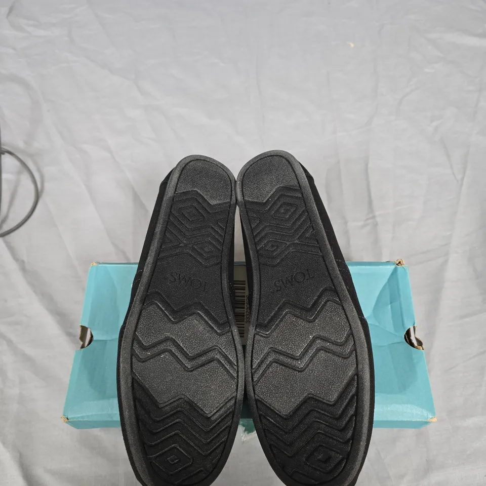 TOMS ALPARGATA CLASSIC SHOES – BLACK/BLACK, UK 9 (US 10, EU 43)