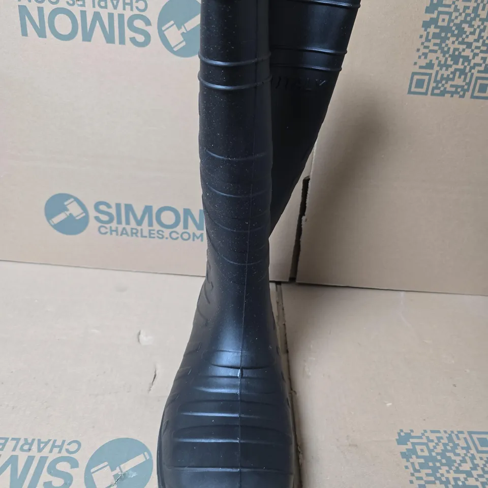 BOXED PAIR OF COFRA SAFETY BOOTS S5 EN ISO 20345 – BLACK KNEE-HIGH, UK 11 (EU 46)