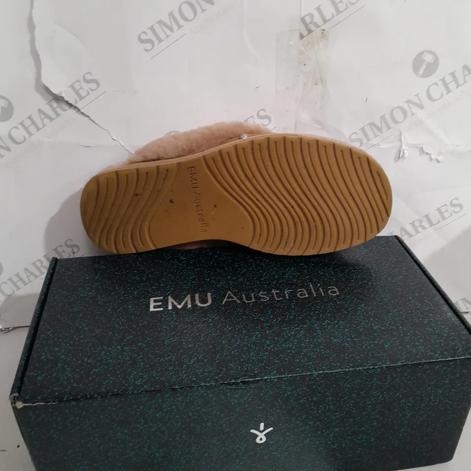 BOXED EMU NEST JOLIE SHEEPSKIN SLIPPERS, CAMEL - SIZE 7
