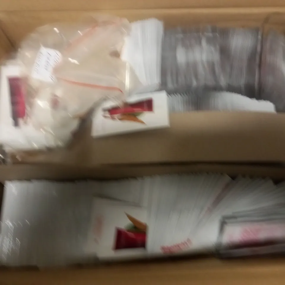 BOX OF APPROX 500 CLARINS SUPER RESTORATIVE HAND CREAM 2ML