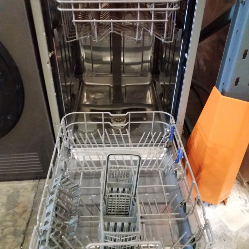 COMFEE SLIMLINE FREESTANDING DISHWASHER - UNPROCESSED RAW RETURN