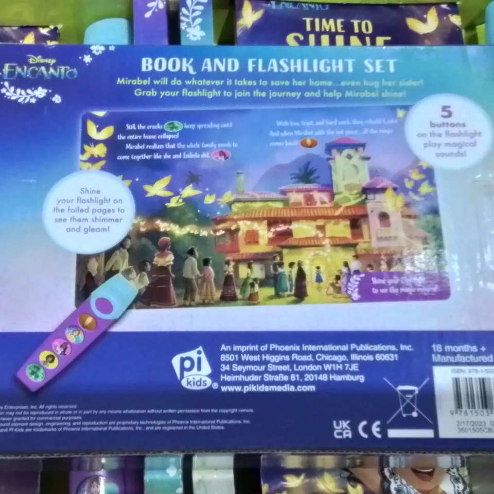 LOT OF 5 BRAND NEW DISNEY ENCANTO BOOK AND FLASHLIGHT SETS