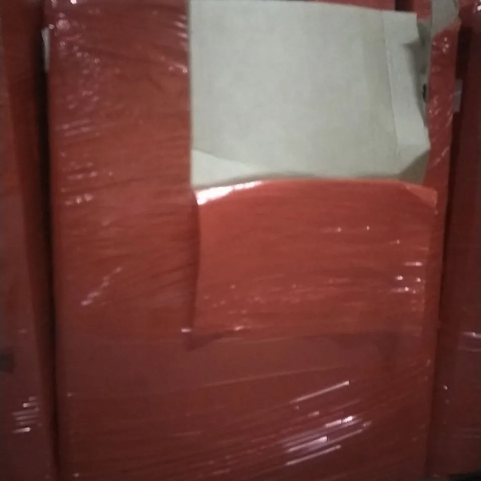 PALLET OF ASSORTED ITEMS TO INCLUDE; BONNVIA MATTRESS TOPPER 