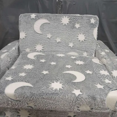 MOON & THEMED CHILDRENS CHAIR