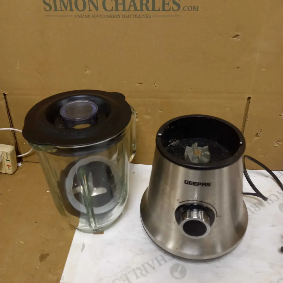 GEEPAS 700W GLASS JUG FOOD BLENDER SMOOTHIE MAKER