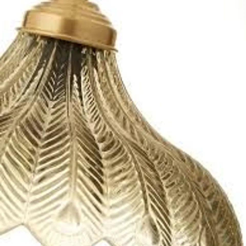 COSY COTTAGE LEAF TEXURED PENDANT LIGHT