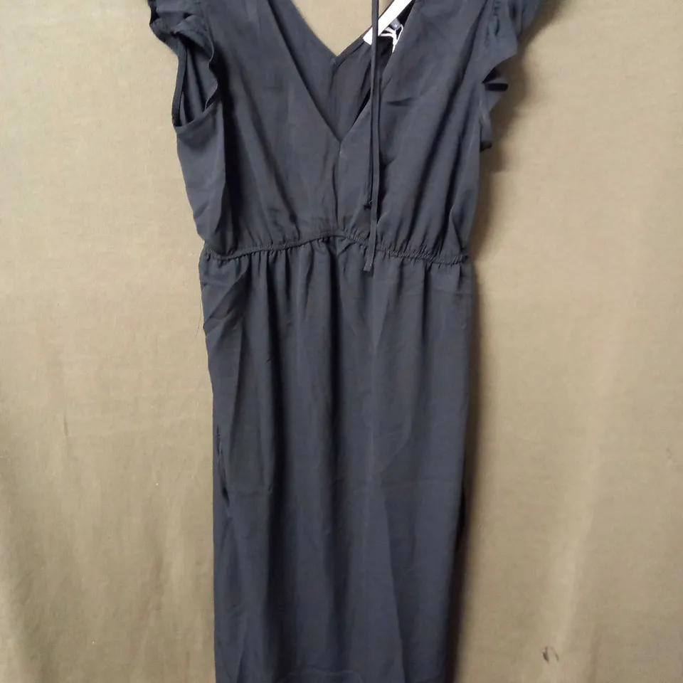 MAISON DE NIMES BLACK V-NECK DRESS - L
