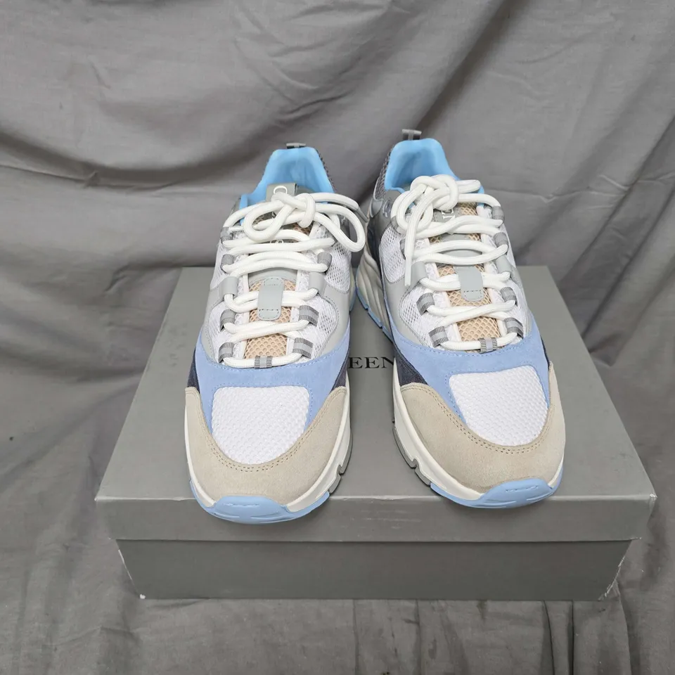 BOXED PAIR OF CLEENS AERO RUNNER TRAINERS IN WHITE/BLUE MULTI - UK 10