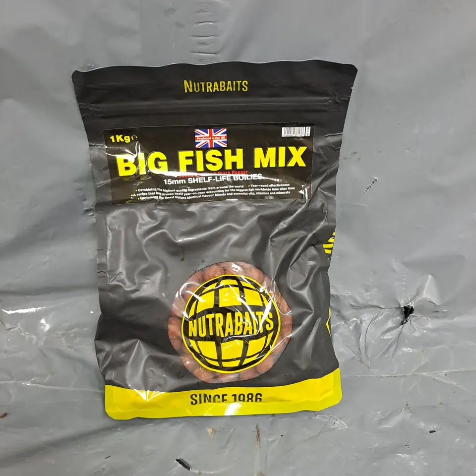 NUTRABAIT 15MM BOILIES 1KG - BIG FISH MIX - SALMON CAVIAR & BLACK PEPPER