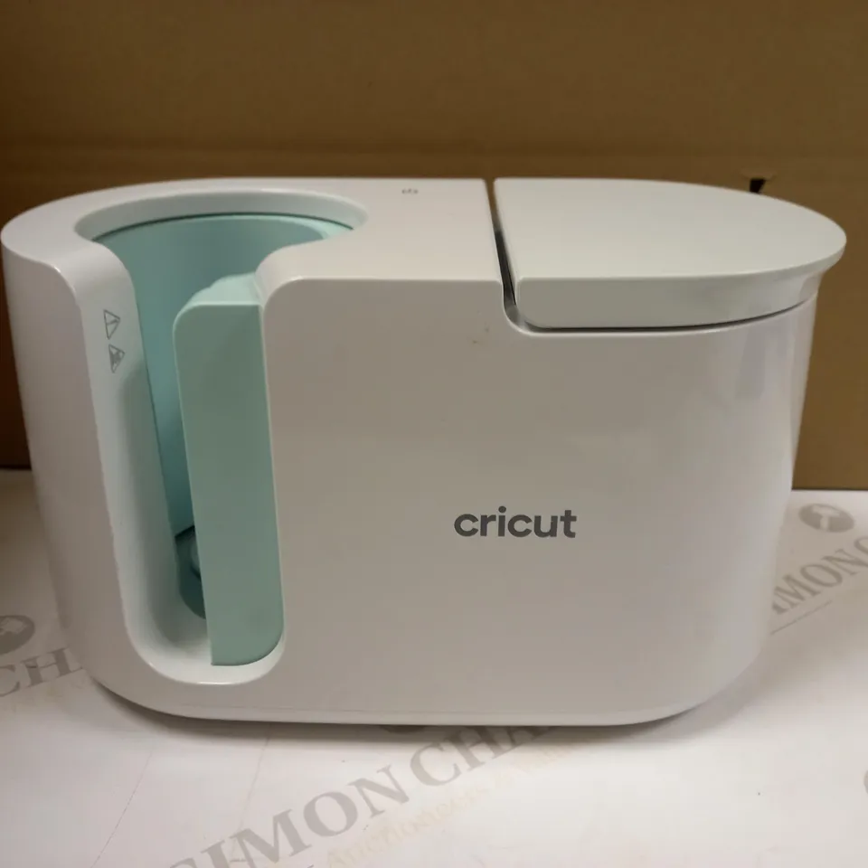 CRICUT MUG PRESS