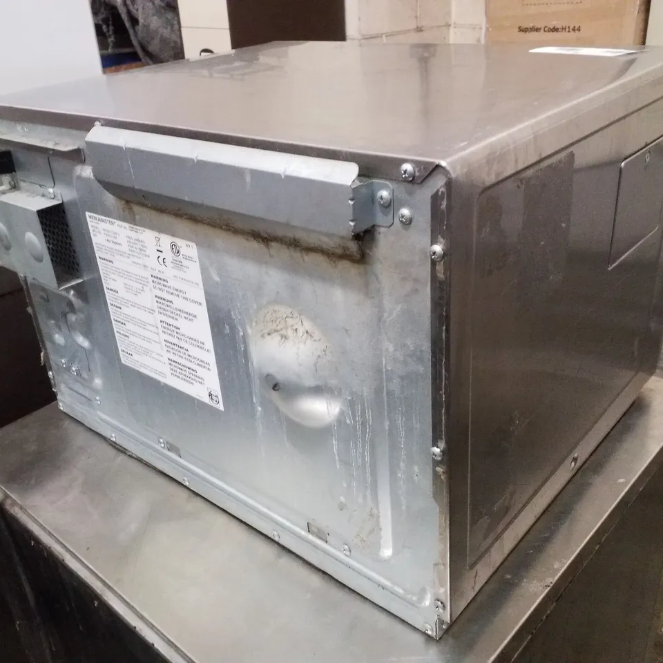 MENUMASTER COMMERCIAL MICROWAVE OVEN – MODEL RFS511TSW13