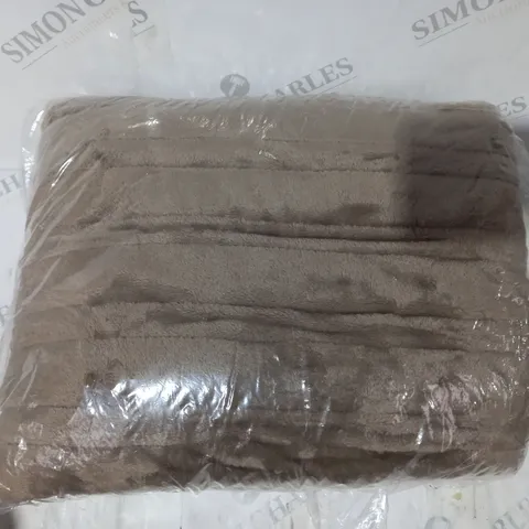 BOXED COZEE HOME VELVETSOFT HEATED THROW IN DARK TAUPE