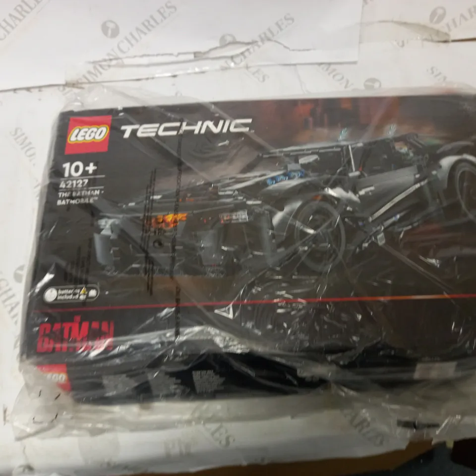 LEGO TECHNIC THE BATMAN BATMOBILE RRP £89.99