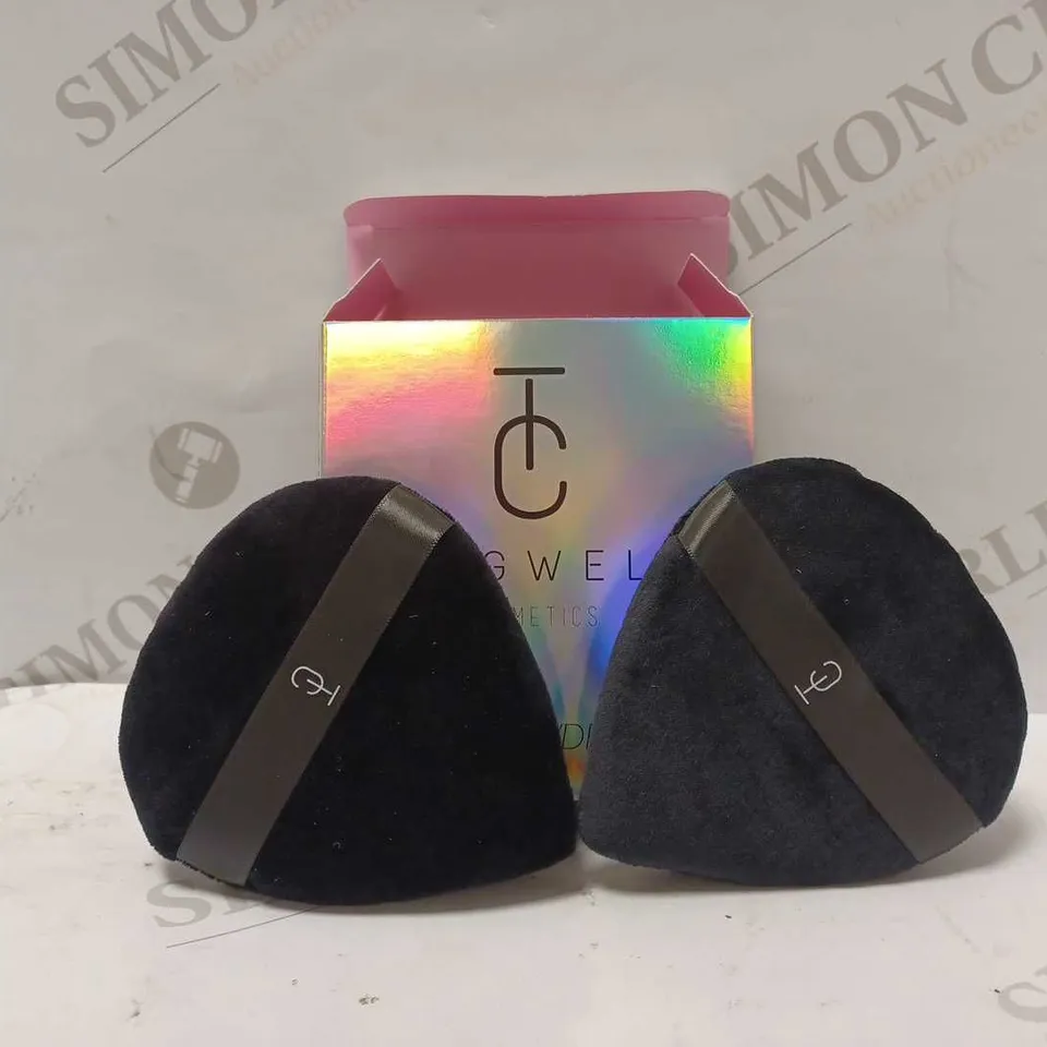 LOT OF 2 TRIGWELL COSMETICS VELVET POWDER PUFFS