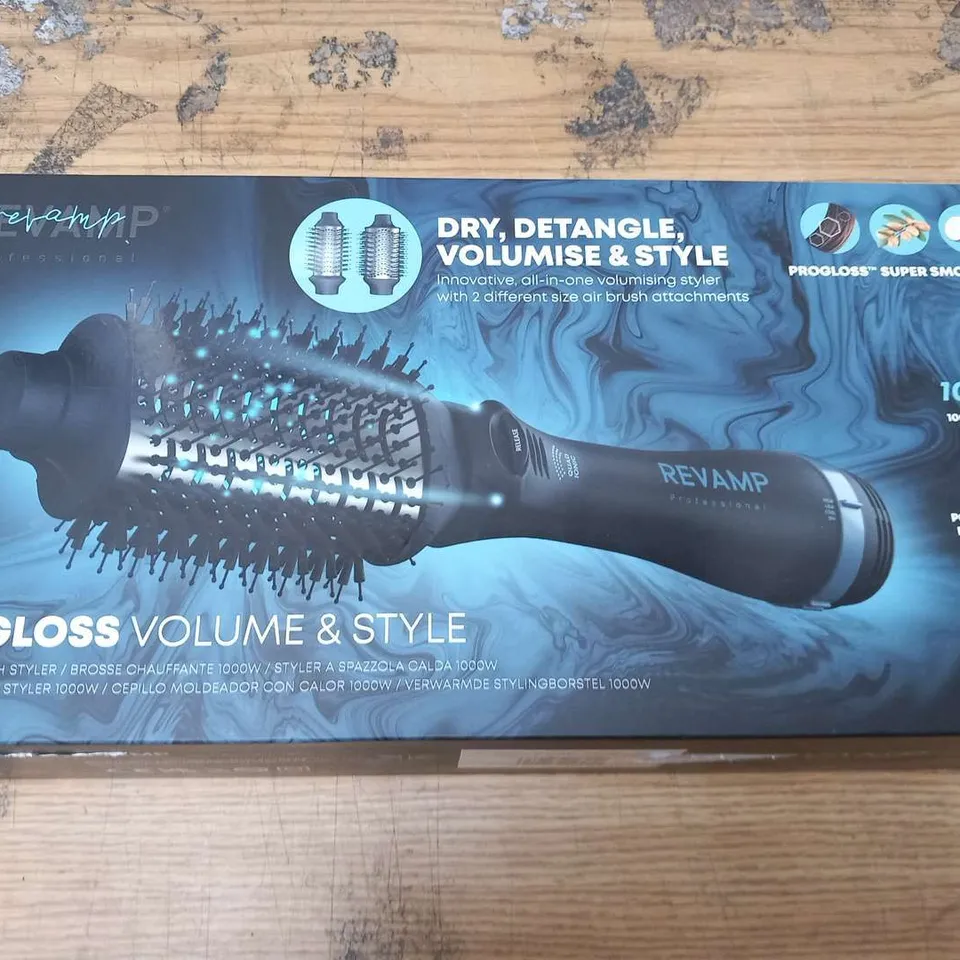 BOXED REVAMP PROFESSIONAL PROGLOSS VOLUME AND STYLE 1000W HOT BRUSH STYLER