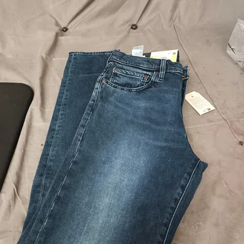 LEVI'S PREMIUM DENIM JEANS, UK WAIST 31 X INSEAM 32 (US 31X32)