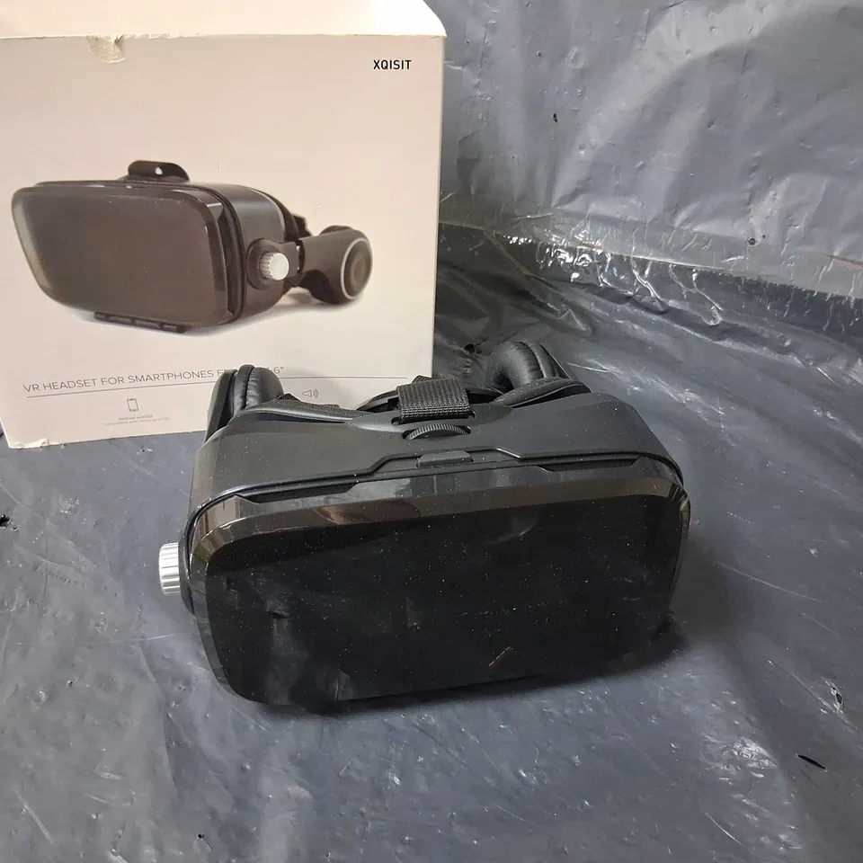 BOXED XQISIT VR HEADSET FOR SMART PHONES FROM 4.7"-6"
