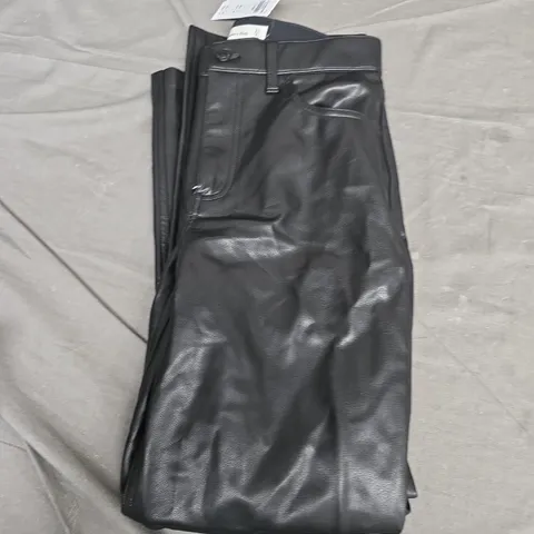 ABERCROMBIE & FITCH BLACK FAUX LEATHER-LOOK PANTS – WOMEN’S, 27 SHORT