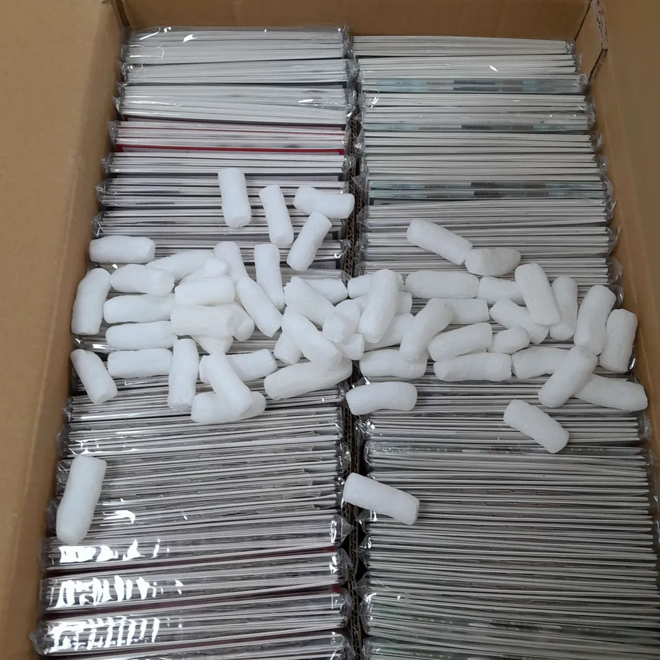 BOX OF ASSORTED 3D GREETING CARDS 