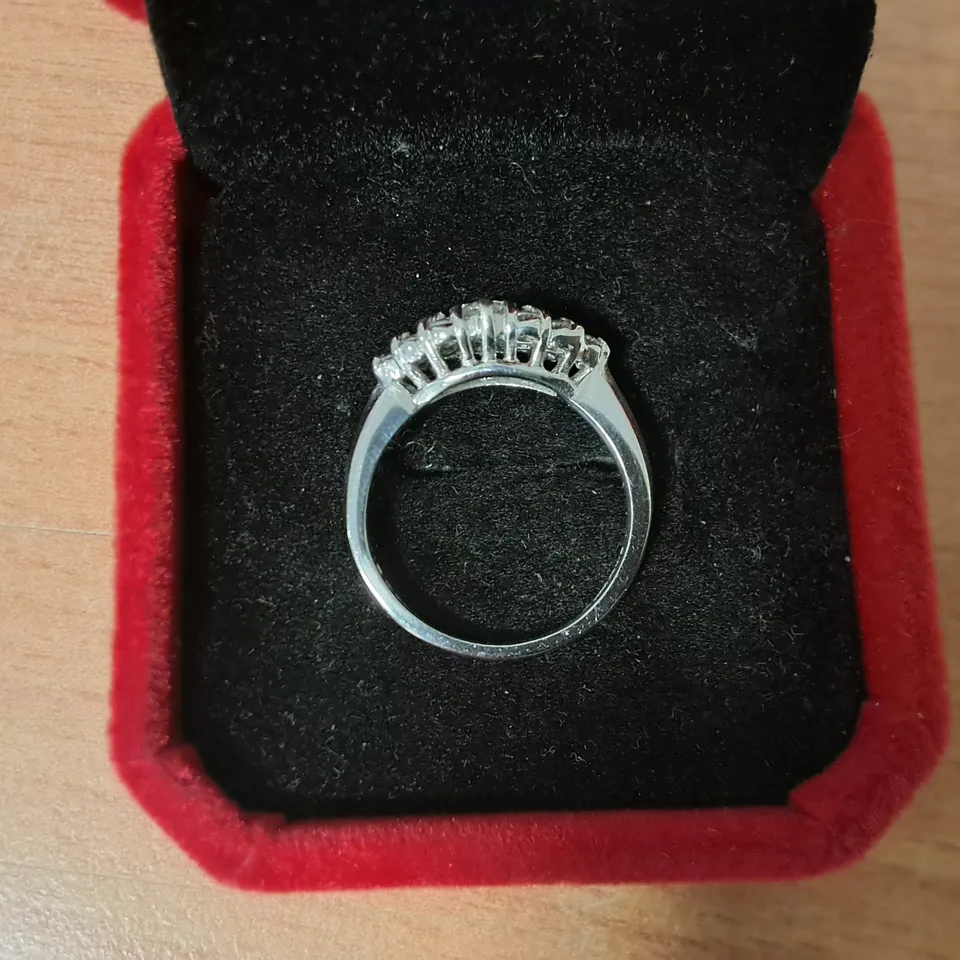 18CT WHITE GOLD CLUSTER RING SET WITH NATURAL DIAMONDS