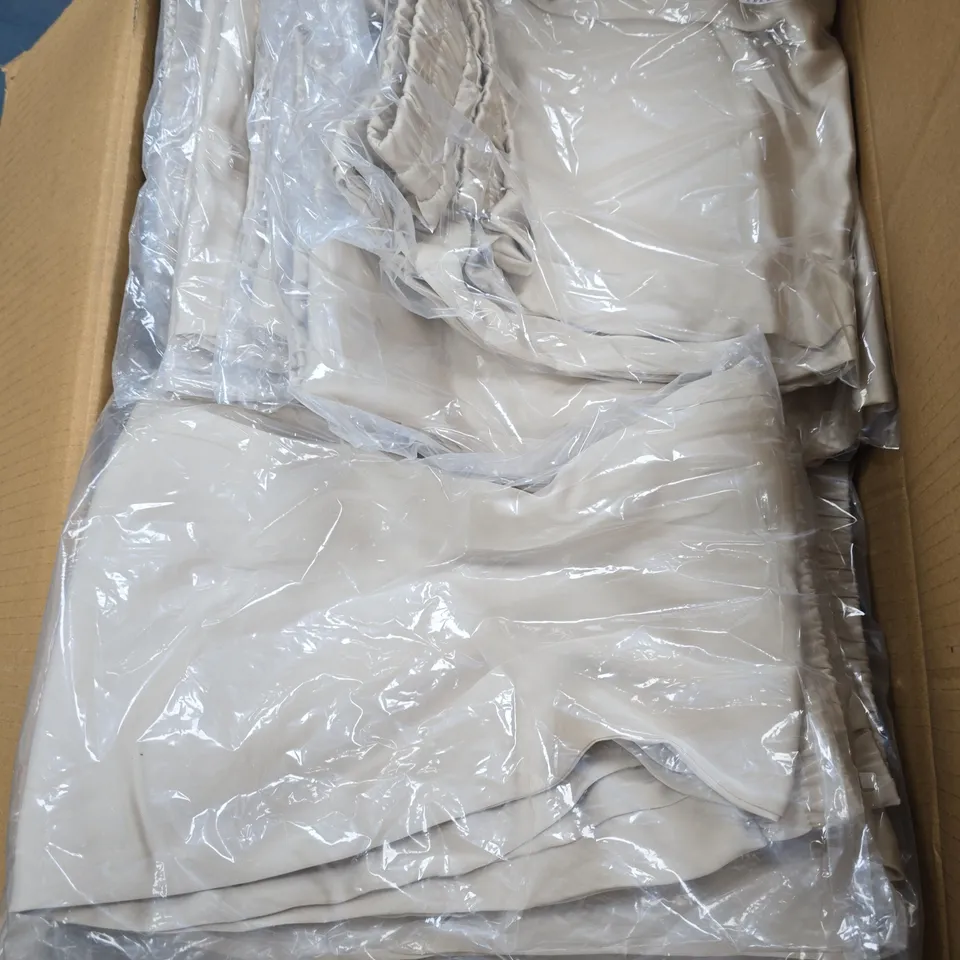 APPROXIMATELY 40 LA MAREY BEIGE TROUSERS - 16