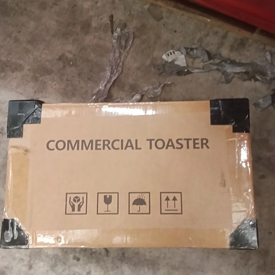 PALLET OF ASSORTED ITEMS INCLUDING - COMMERCIAL TOASTER, FULL LENGTH MIRROR 