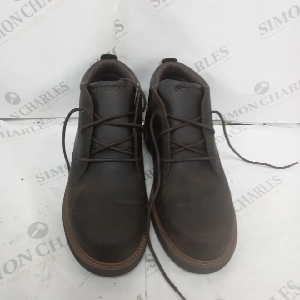 SKETCHERS MENS LEATHER BOOT CHOCOLATE WITH MEMORY FOAM SIZE 8