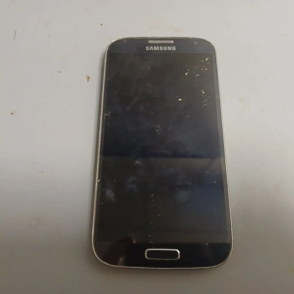 SAMSUNG GT-I9505 SMARTPHONE