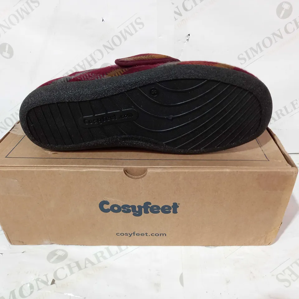 BOXED PAIR OF COSYFEET SLIPPERS IN BURGUNDY CHECK UK SIZE 8