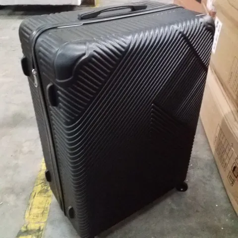 BOXED NEO BLACK HARD SHELL LUGGAGE SUITCASE (1 BOX)