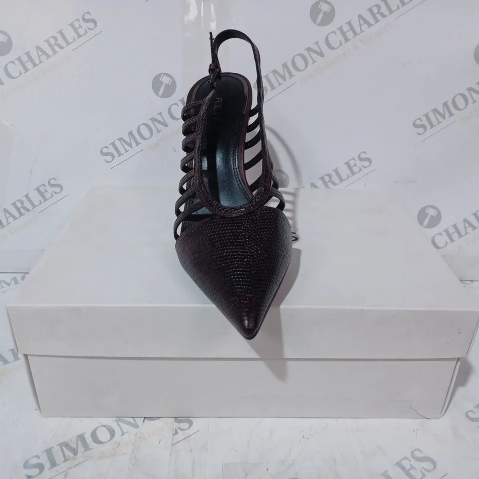 BOXED PAIR OF REISS DAPHNE SLINGBACK HEELS IN POMEGRANATE SIZE 5