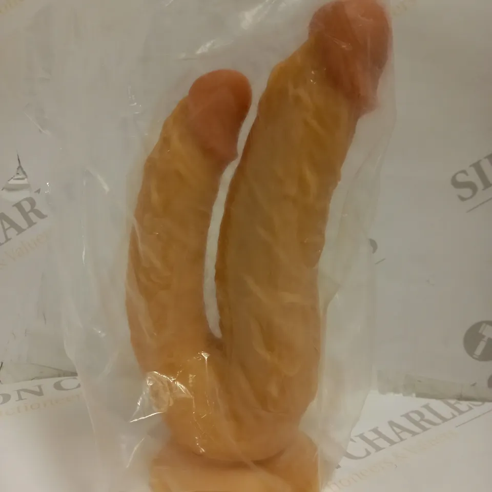 DUAL PENETRATION DILDO 