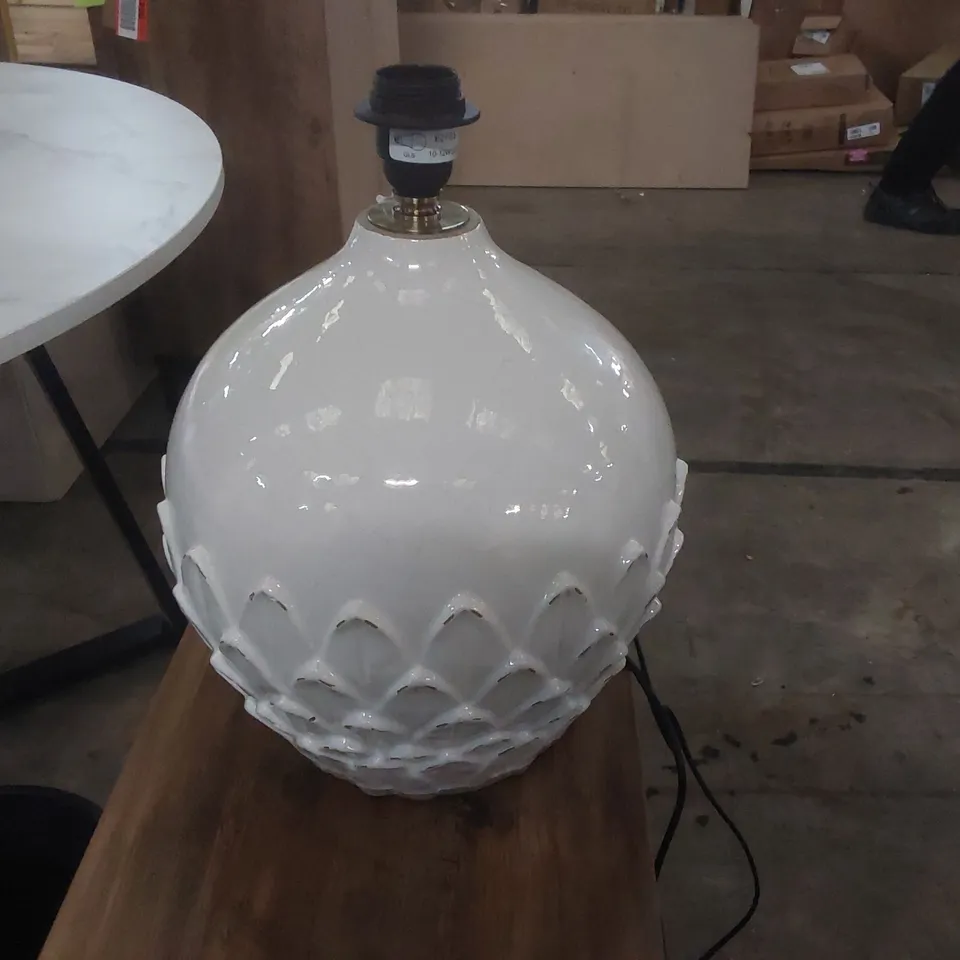 DESIGNER TABLE LAMP BASE