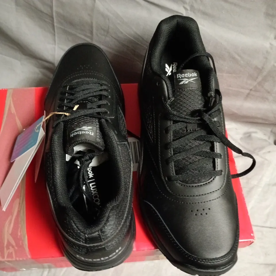 REEBOK WORK N CUSHION 4.0 WALKING SHOES – MEN'S, UK 9, BLACK